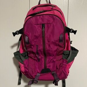 Patagonia Backpack Refugio 28L Commuter Hiking Daypack Travel Pink FLAW*